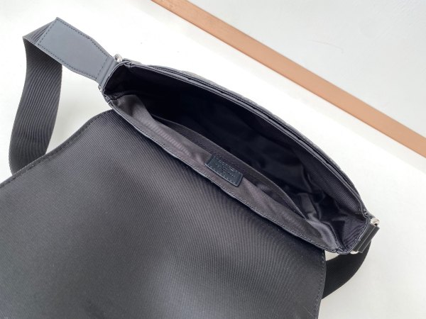 Handbag Louis Vuitton M42711 size 26 x 20 x 7 cm