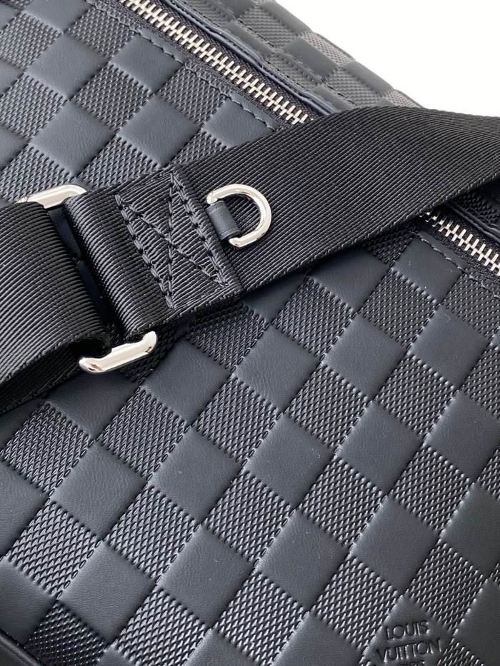 Handbag Louis Vuitton M42711 size 26 x 20 x 7 cm