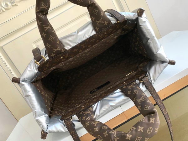 Handbag Louis Vuitton M59007 size 41 x 34 x 19 cm