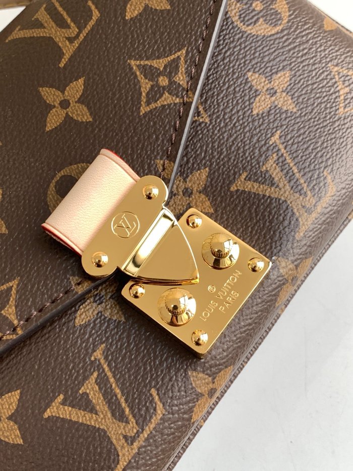 Handbag Louis Vuitton M46279 size 21.5*6*13.5 cm