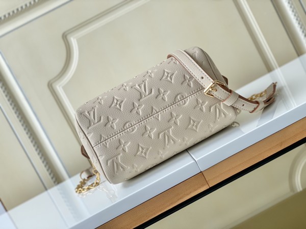 Handbag Louis Vuitton m46163 size 20.5 x 13.5 x 12cm