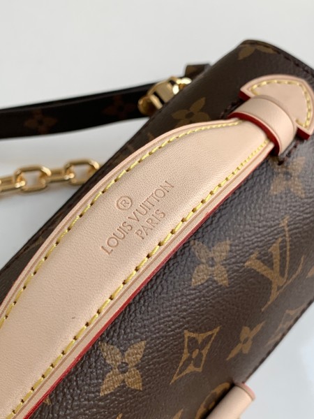 Handbag Louis Vuitton M46279 size 21.5*6*13.5 cm