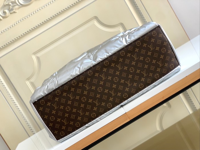 Handbag Louis Vuitton M59007 size 41 x 34 x 19 cm