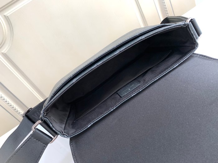 Handbag Louis Vuitton 46255 size 26 x 20 x 7cm