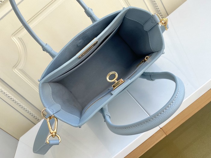 Handbag Louis Vuitton M59432 size 25 x 20 x 12 cm