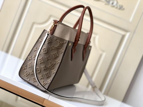 Handbag Louis Vuitton M53826 size 30.5x24.5x14cm