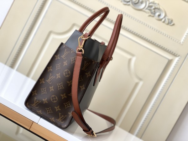 Handbag Louis Vuitton M53823 size 30.5x24.5x14cm