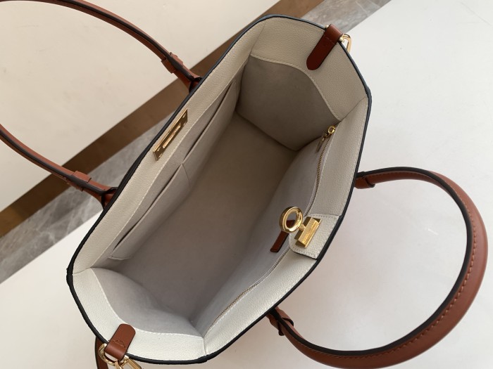 Handbag Louis Vuitton M53823 size 30.5x24.5x14cm