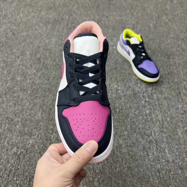 Jordan 1 Low Purple Magenta (W)
