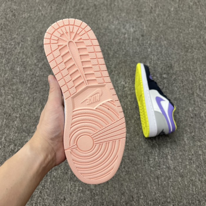 Jordan 1 Low Purple Magenta (W)
