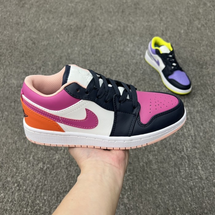 Jordan 1 Low Purple Magenta (W)
