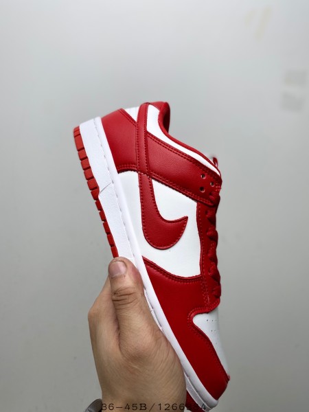 Nike Dunk Low University Red (2020)