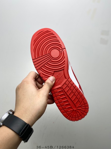 Nike Dunk Low University Red (2020)