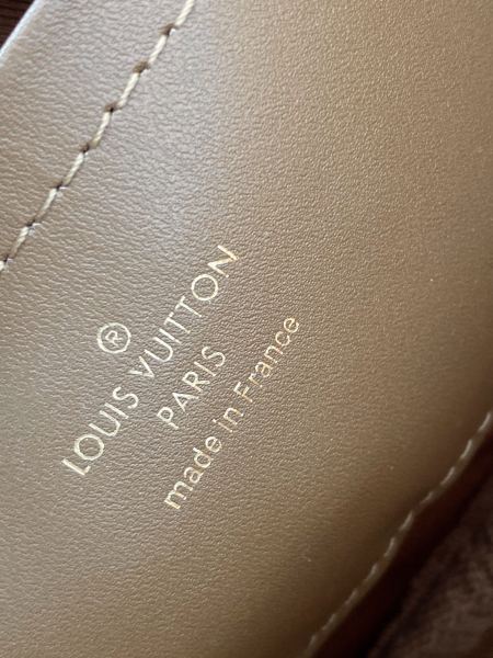 Handbag Louis Vuitton M80446 size 18.0 x11.0 x10.0 cm