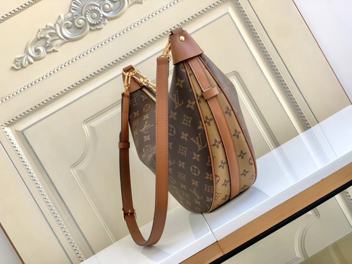 LOUIS VUITTON Loop Hobo Shoulder Bag M46311 size 38*10*30 cm