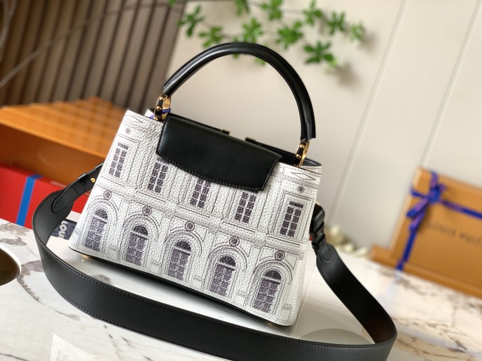 Handbag Louis Vuitton M59119 size 27.0 x 18.0 x 9.0 cm