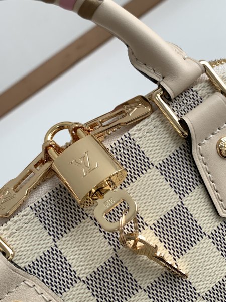 Handbag Louis Vuitton N45294 size：15x19x12cm