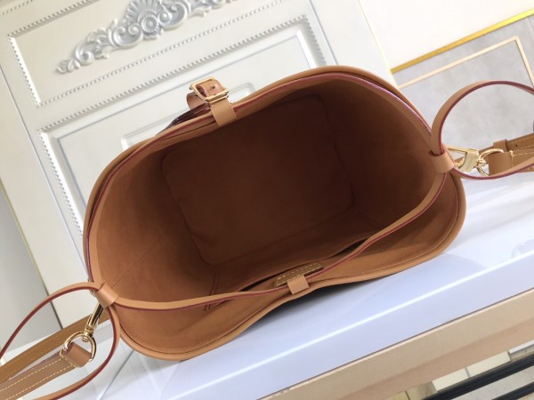 Handbag Louis Vuitton M57099 size 15x15x15