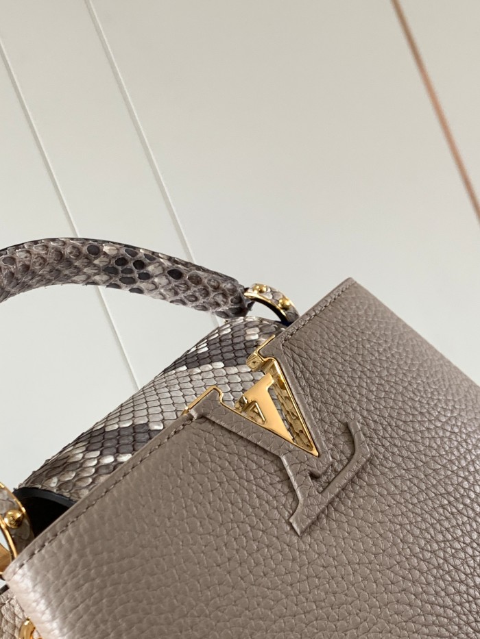 Handbag Louis Vuitton N80041 size 21 x 14 x 8