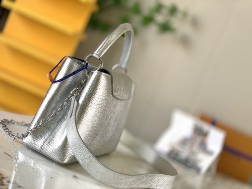 Handbag Louis Vuitton M59209 size 31.5 x 20 x 11