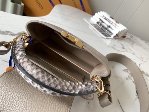 Handbag Louis Vuitton N80041 size 21 x 14 x 8