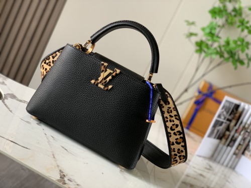 Handbag Louis Vuitton M57215 size 27 x 18 x 9