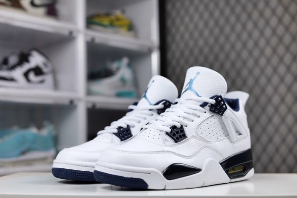 Jordan 4 Retro Columbia (2015)