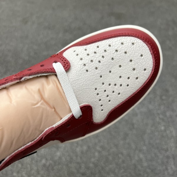 Jordan 1 Retro High OG Chicago Lost and Found