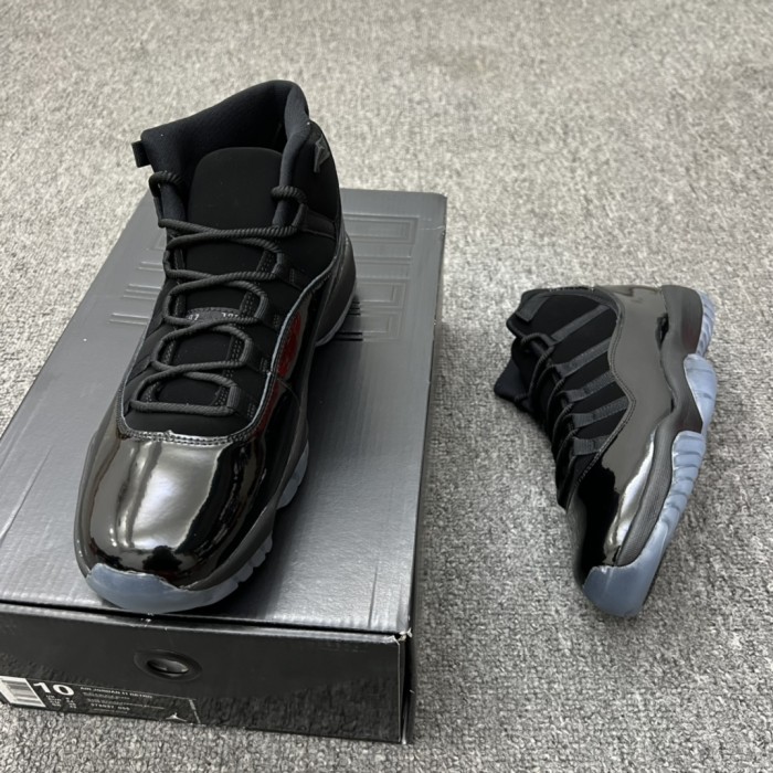 Jordan 11 Retro Cap and Gown