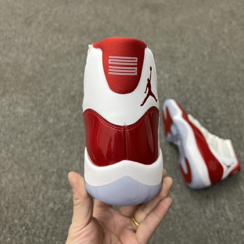 Jordan 11 Retro Cherry (2022)