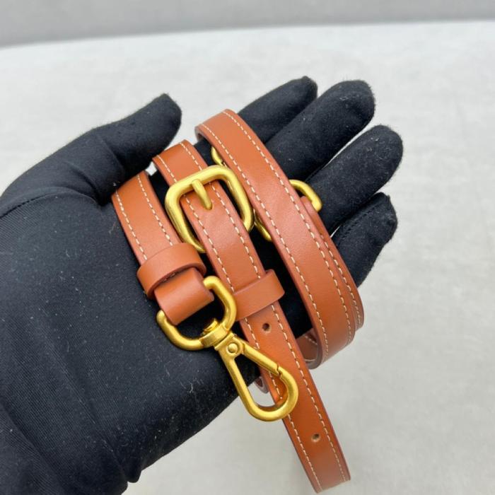 Jacquemus Le Grand Bambino Top Handle Bag 213BA0073072811 size Length: 23.5cm, Height: 13cm