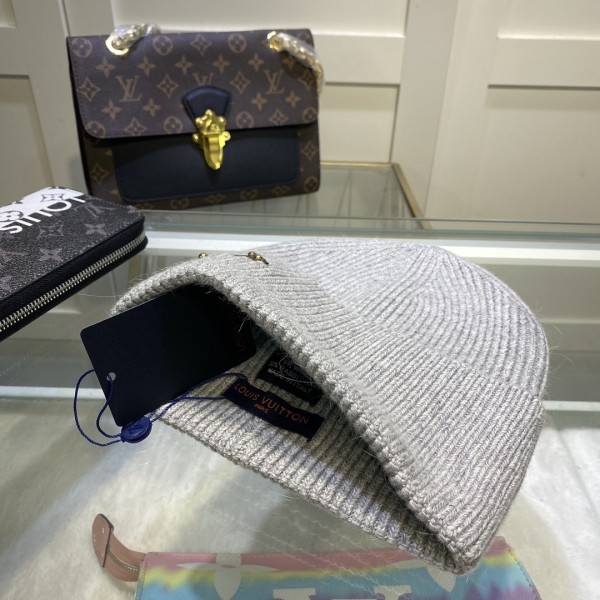 Hat & Scarf Louis Vuitton 3