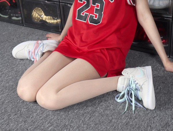 Jordan 1 Mid Multi-Color Swoosh Phantom (GS)