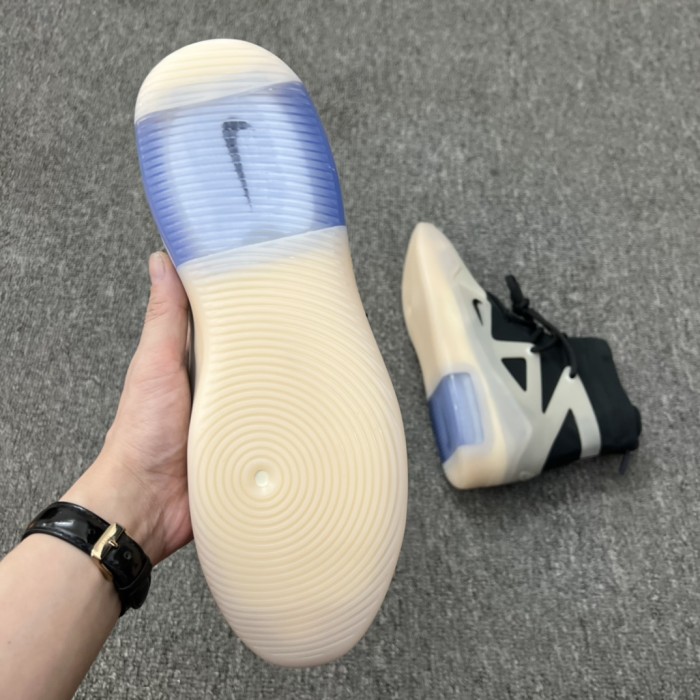 Nike Air Fear of God 1 String The Question