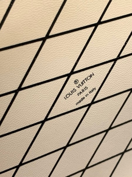 Handbag Louis Vuitton M43514 size 17.5 x16.5 x7.5cm