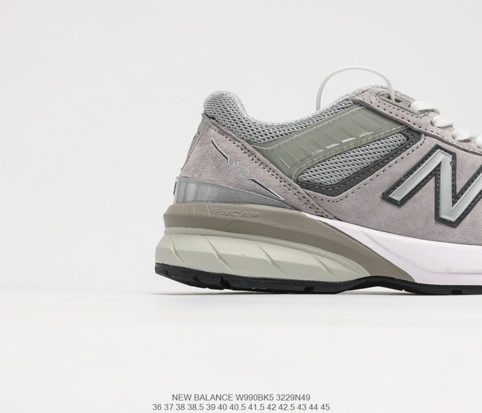 New Balance 990v5 Grey