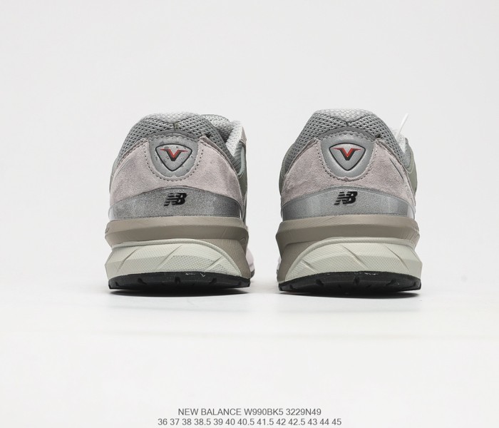 New Balance 990v5 Grey