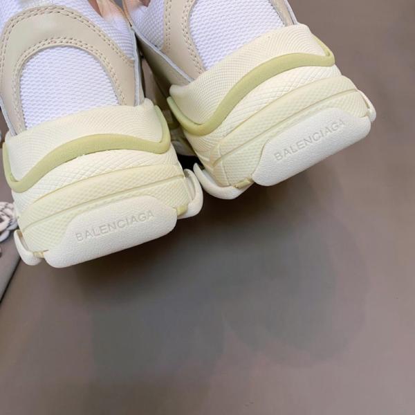 Balenciaga Triple S White (W)