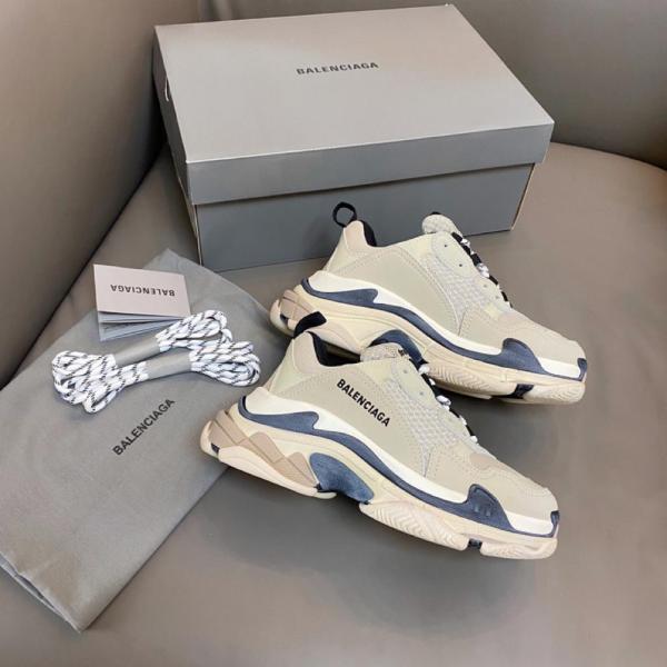 Balenciaga Triple S Vanille (W)