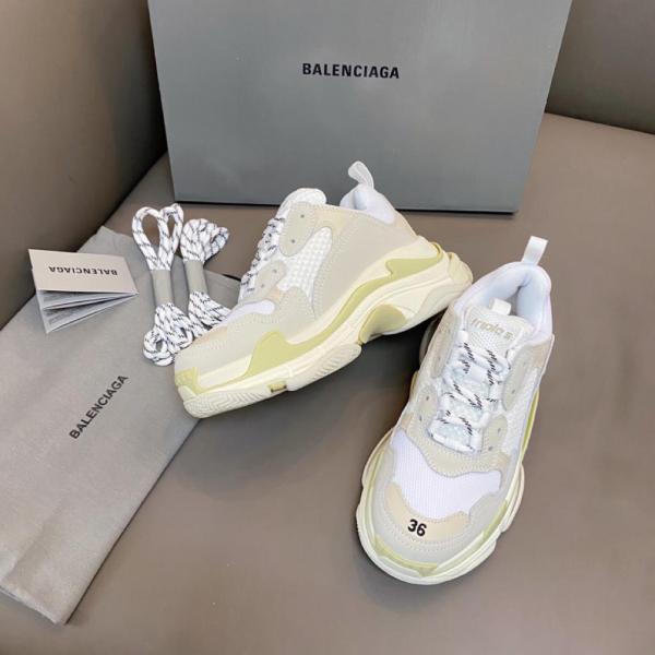 Balenciaga Triple S White (W)