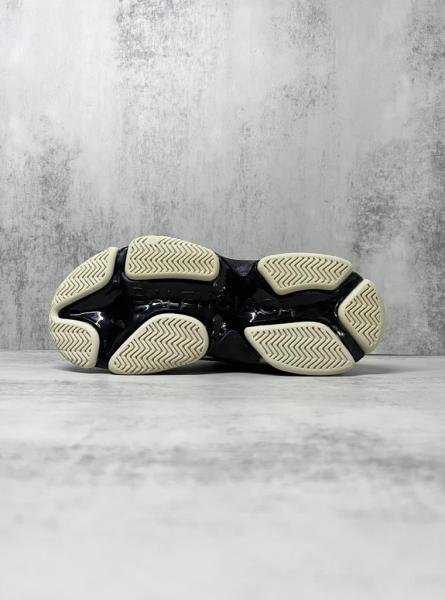 Balenciaga Triple S Beige