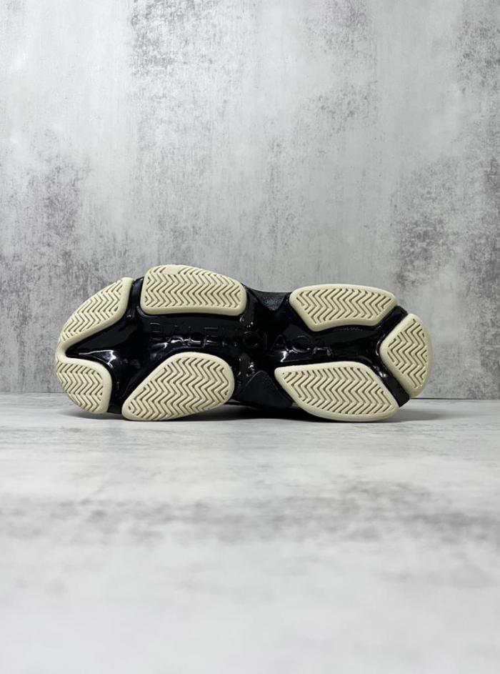 Balenciaga Triple S Beige