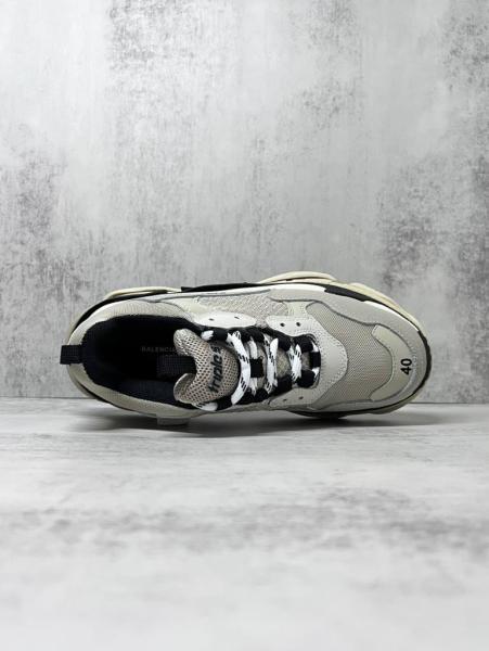 Balenciaga Triple S Beige