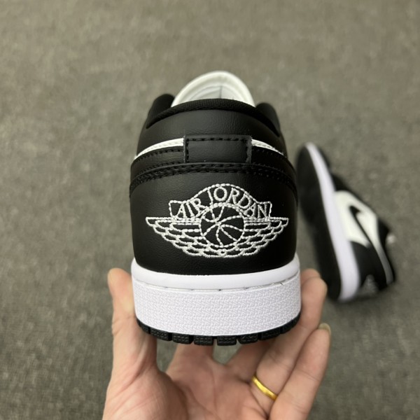 Jordan 1 Low White Black Panda