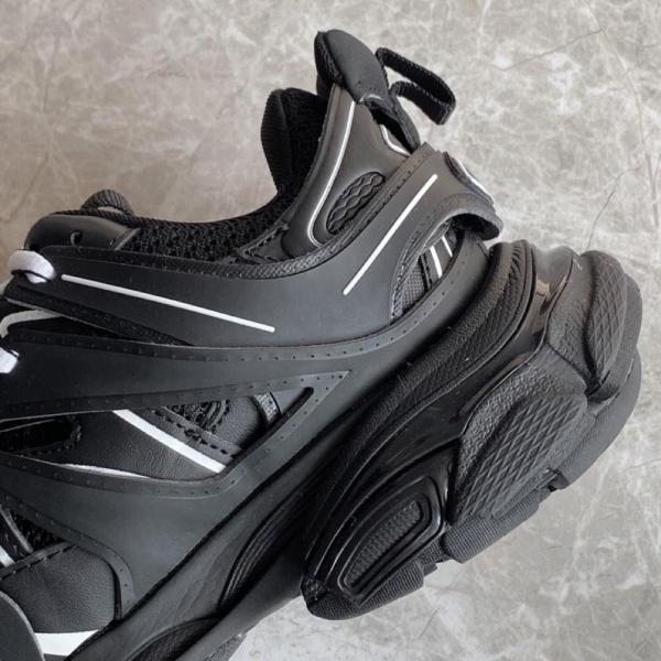 Balenciaga Track Black 2021