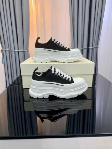 Alexander McQueen Tread Slick Low Lace Up Black White