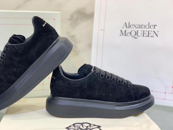 Alexander McQueen Oversized Triple Black