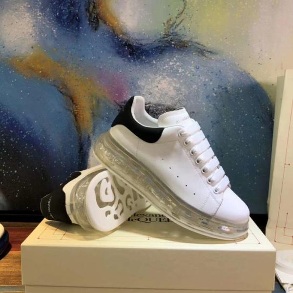 Alexander McQueen Oversized Clear Sole Black