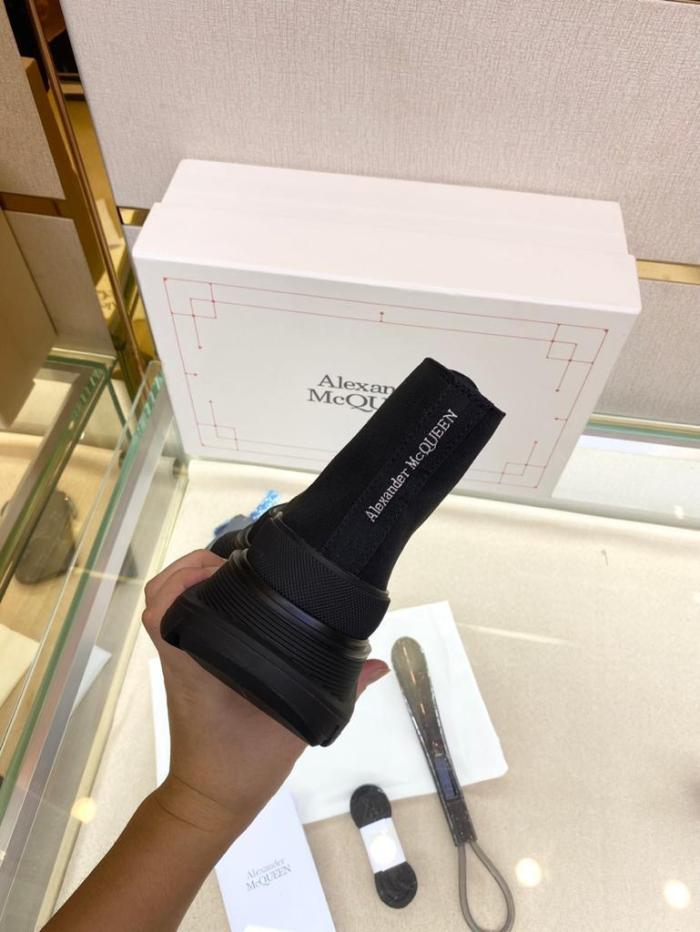 Alexander McQueen Tread Slick Lace Up Boot Black (W)