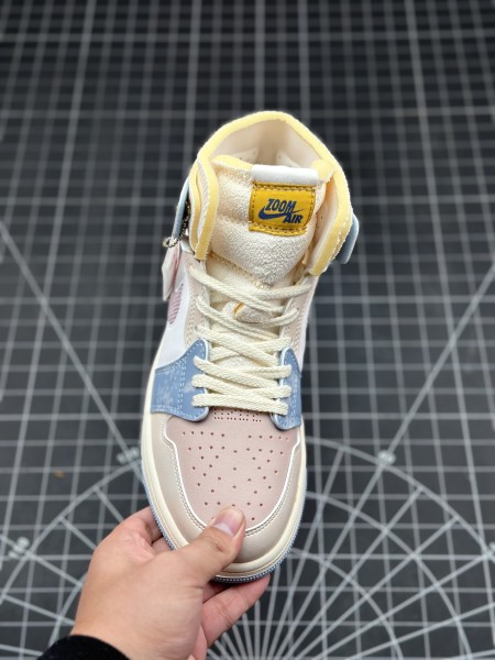 Jordan 1 High Zoom Air CMFT Pink Oxford (W)